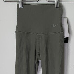 New Nike Zenvy InfinaSoft Leggings - XXS